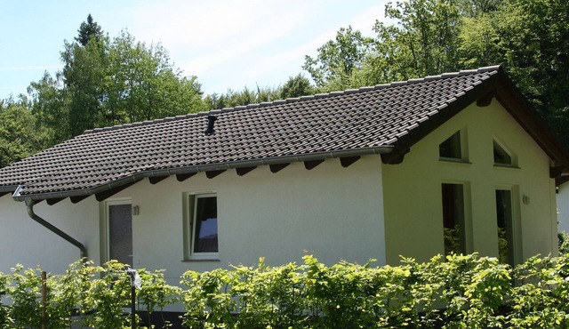 Bungalow in Eifel near Forest and Mountains
