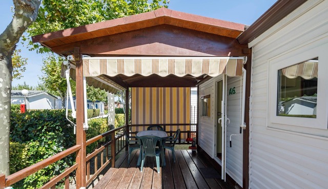 Bungalow 'A' with Private Pool, Private Terrace and Wi-Fi