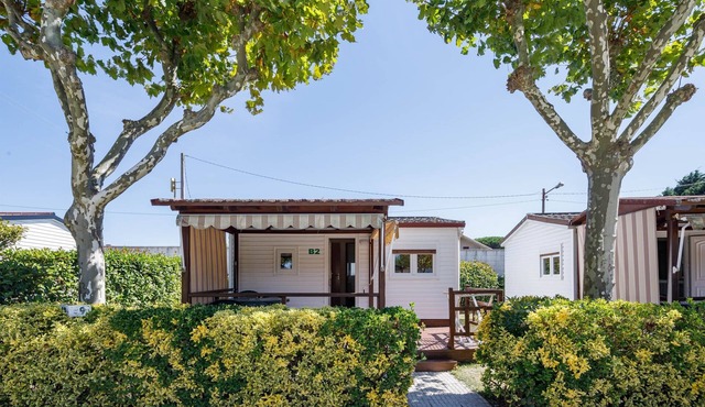 Bungalow 'B1' with Private Pool, Private Terrace and Wi-Fi