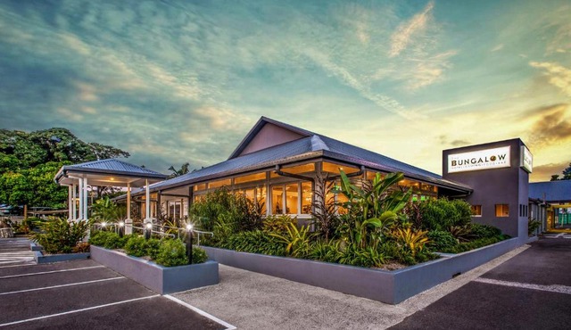 Bungalow Hotel