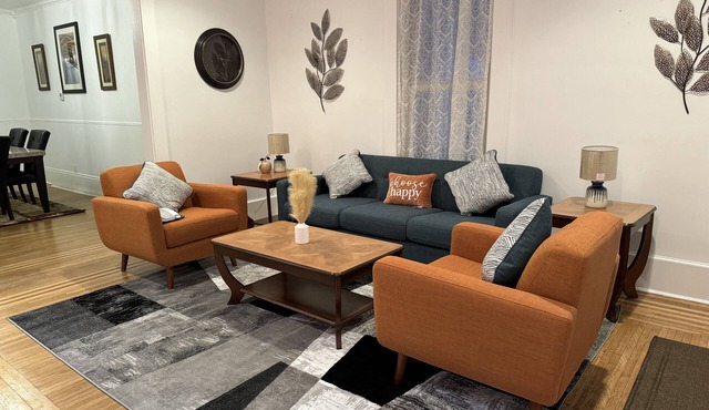 Bungalow on Main!