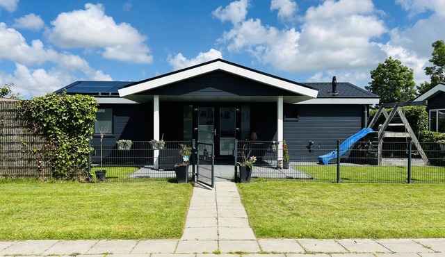 Bungalowpark de Horn - 821 by Interhome