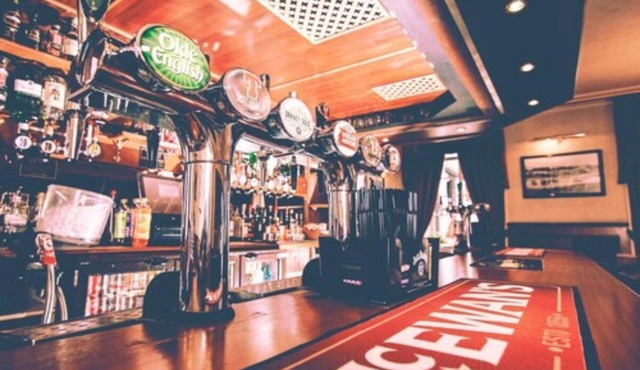 Burnett Arms Hotel