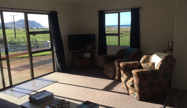 Burnview Station Beach Cottage