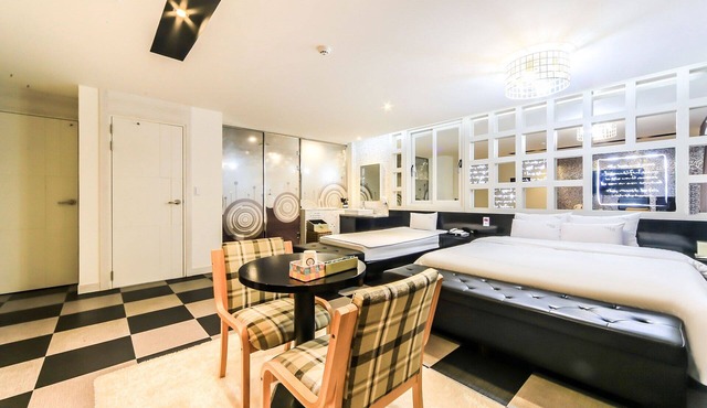 Busan Gangseo Sinhodong Hotel The One