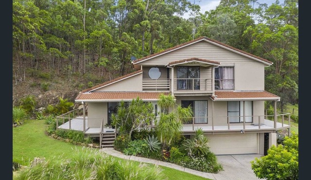 Bushland Retreat just minutes to theme parks and shopping centers