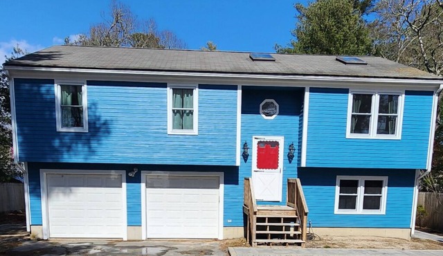 Buzzard's Bay Beach House Upper