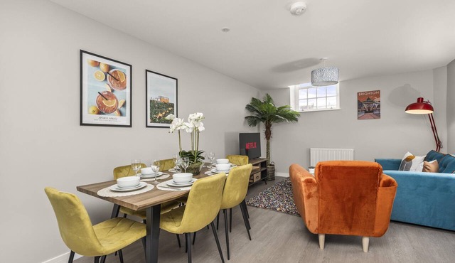 Buzzing Brighton Apartment 2 | By My Getaways