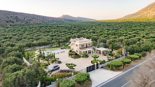 By Captains Villa