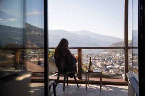 byHaller Suites & AO Restaurant