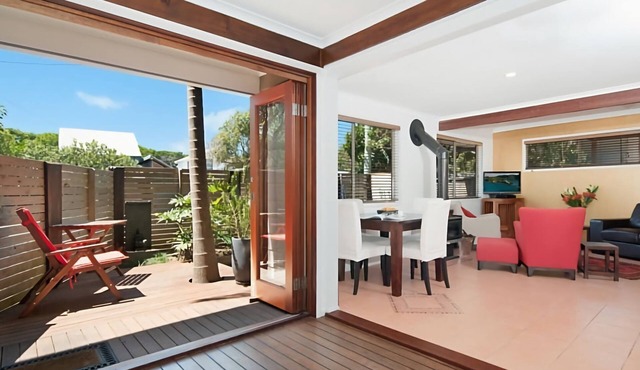 Byron Bay Accom - Alkira - 1/32 Alcorn St - Pet Friendly