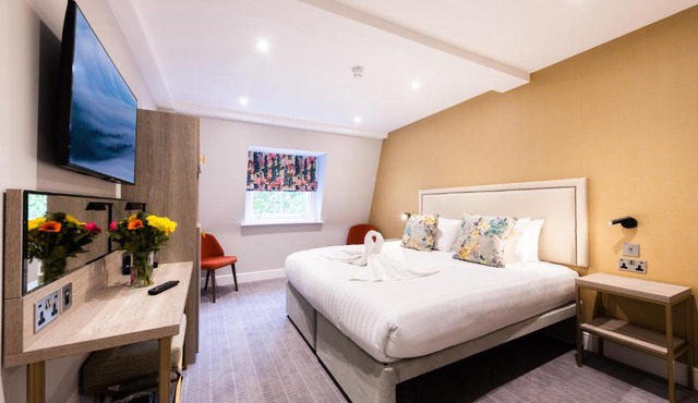 Byron Hotel