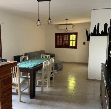 Cómodo departamento en Colón (B) con parrilla