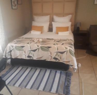 C - Land guest house Meyerton