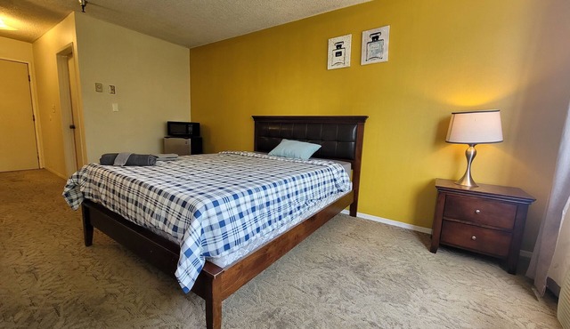 (C01) Large Unit with Private Bath