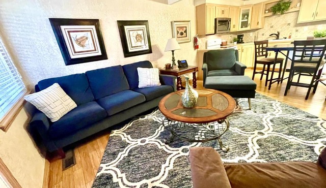 C3 - Mountain Harbor Lodge cottage on Lake Ouachita