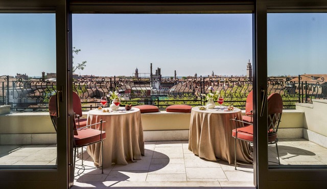 Ca' Cerchieri Terrace Canal View