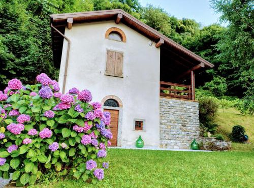 Ca del Livello Welcome Spring in a Charming Home