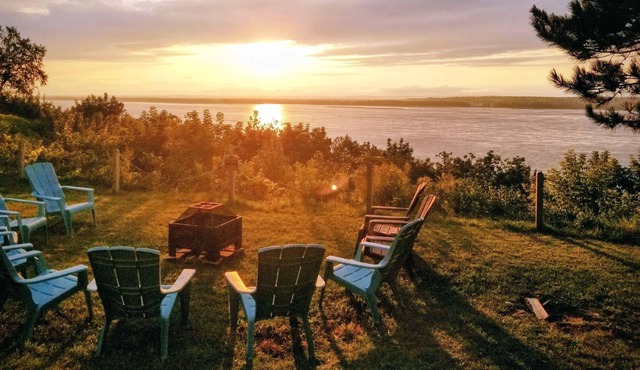 Le Havre du Navigateur overlooking the St. Lawrence River