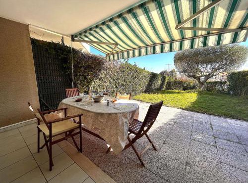 CA350-004 STUDIO CABINE 4 Personnes CAVALAIRE SUR MER