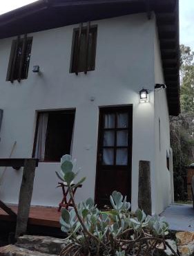 Cabaña Bosque Peralta Ramos para 4 personas, 2 dormitorios