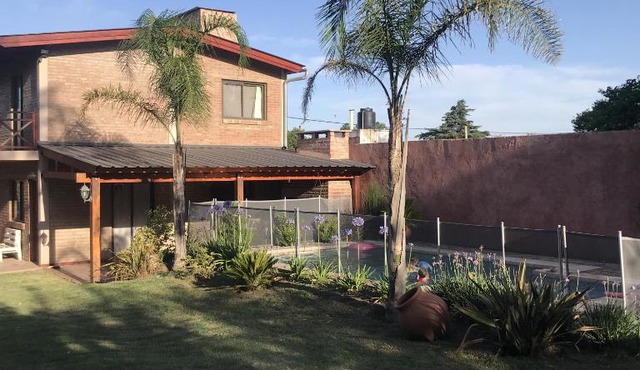 Cabañas Brick House