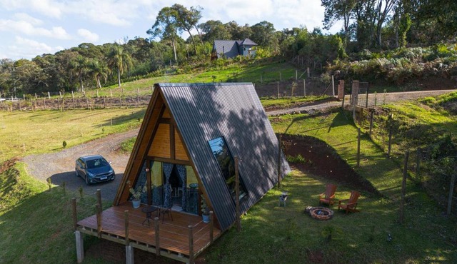 Cabana com Hidromassagem e Vista, a 12km de Treze Tílias