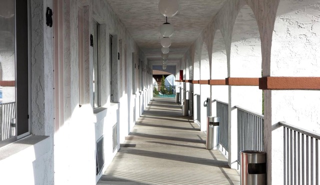 Cabana Inn