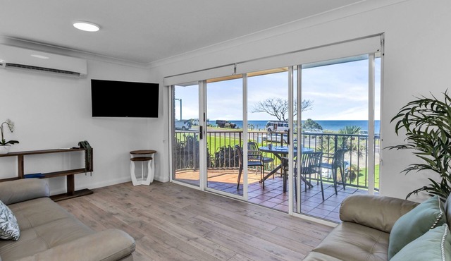 Cabarita Beachfront with Headland Views - Apt 15