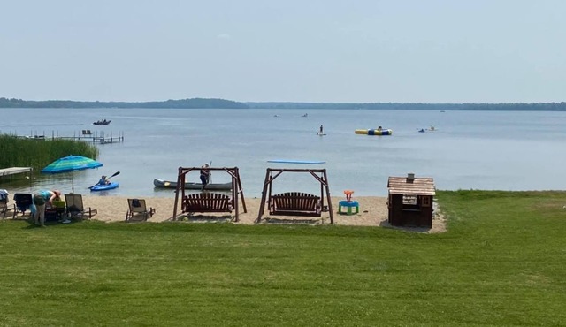 Cabin 1 Lakefront Screen Patio Beach Dock Resort Amenities Resort Amenities Fish