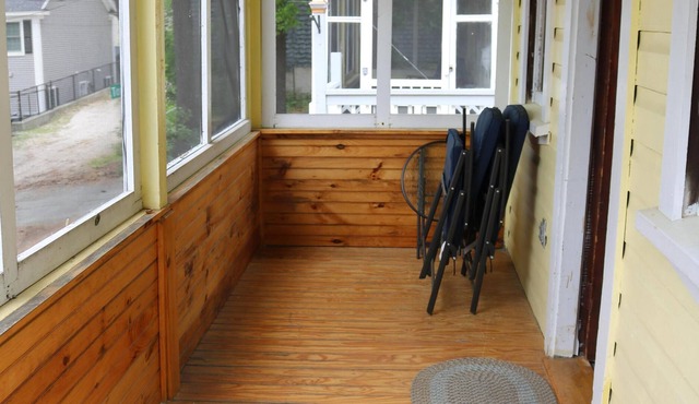 Cabin #2 Central, NH Rustic laid back Cabin with screened in Porch
