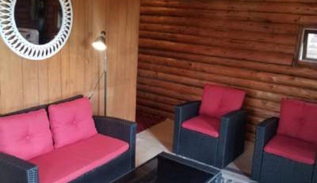 Cabin #6 - Rustic Cabin at Delaronde Resort