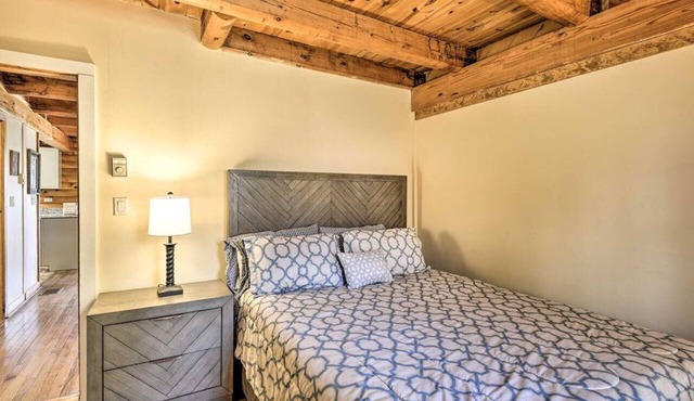 Cabin and Suites Bloom Where You Rest