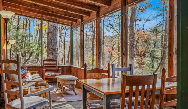 Cabin at Sleepy Creek - creek, wifi, pets, fire pit, deck, grill, fishing