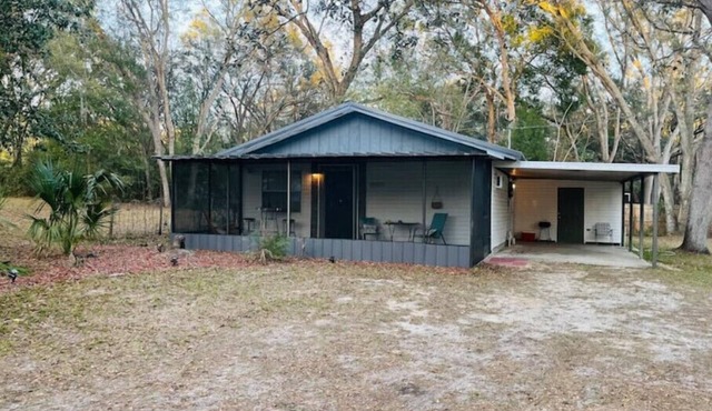 Cabin Getaway near Alexander Springs & Astor