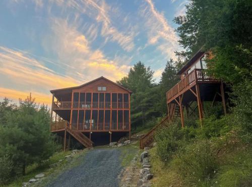 Cabin in Lost City WV with Hot Tub and Pet Friendly