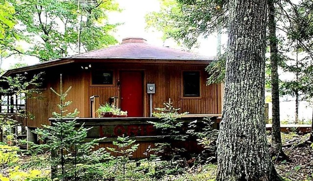 Cabin Lorien on Madeline Islands South Shore