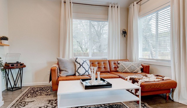 Cabin style home in the heart of Vancouver. Steps from public transportation!