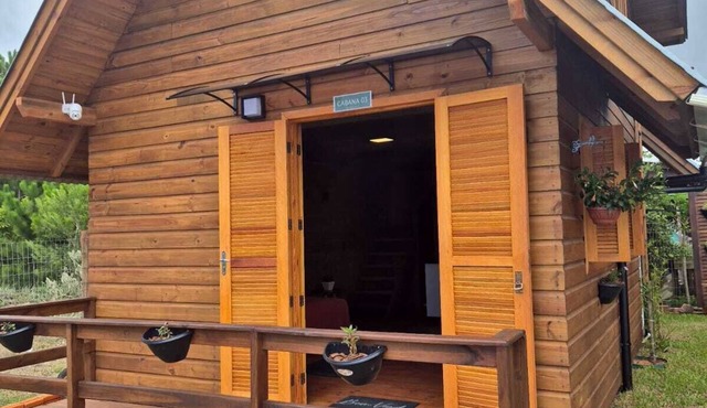 Cabins in Torres, RS, offering leisure and relaxation in a cozy and peaceful location.