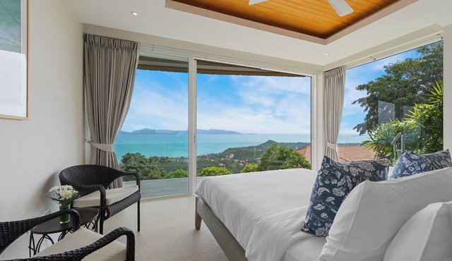 Cabo: 4BR Villa with Breathtaking Sea Views