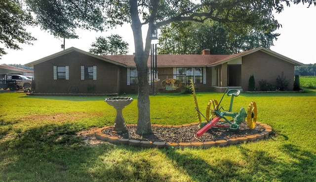 Cache Landing Lodge