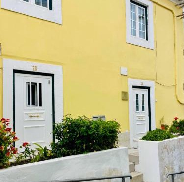 Cacilhas (Tagus River Apartment)