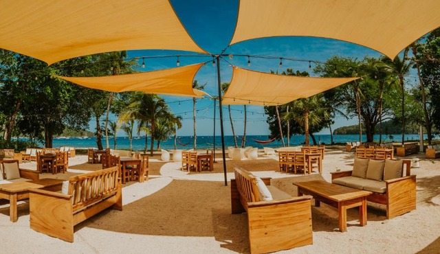 Café de Playa Beach Front Hotel