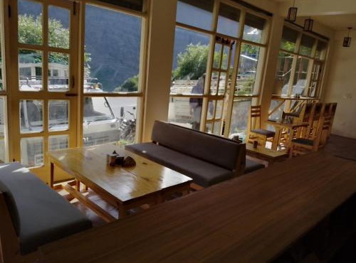 Cafe Alpenglow