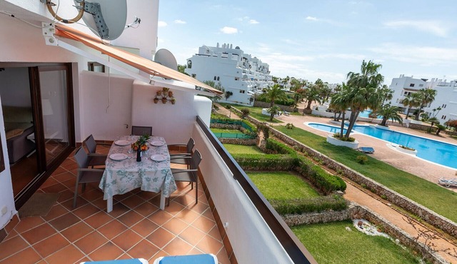 Cala d'Or Apartment near the Beach, Pools Roof Terrace Solarium A/C, BBQ Pool View