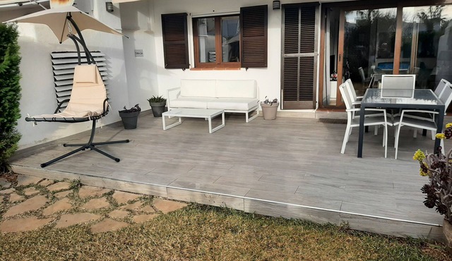 Cala D'Or Beautiful modern apartment, private garden, BBQ, swimming pools, beach
