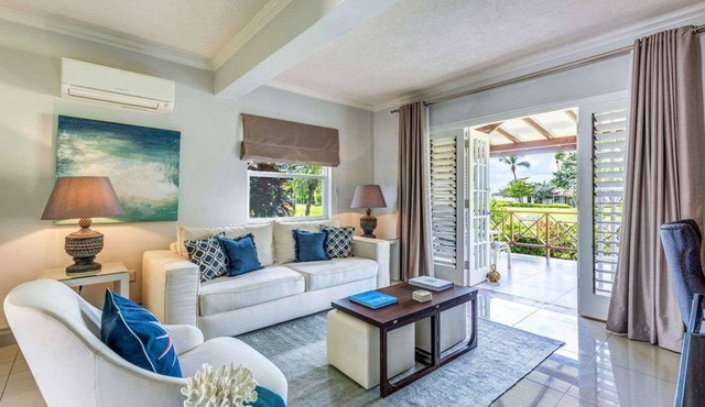 Calabash Pool Suite Luxury apartment