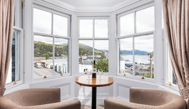 Caledonian Hotel