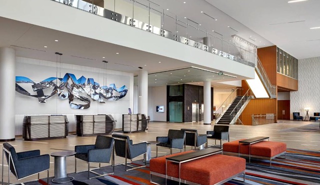Calgary Airport Marriott In-Terminal Hotel