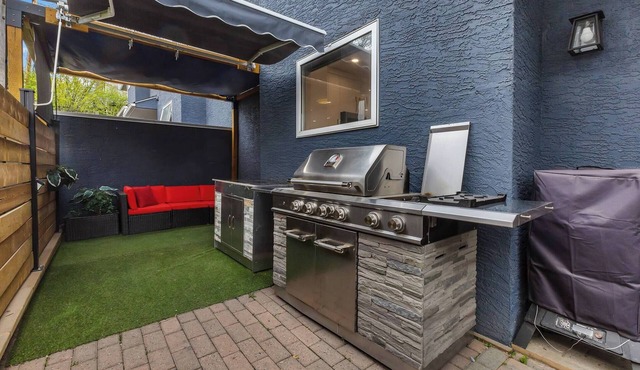 Calgary Downtown Guest House